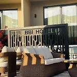 Ebbi *