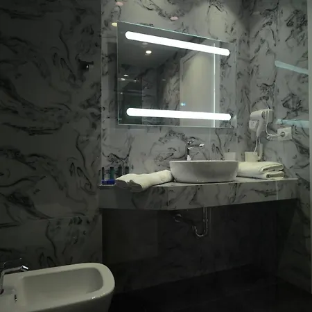 Hotel Ebbi Dhermi